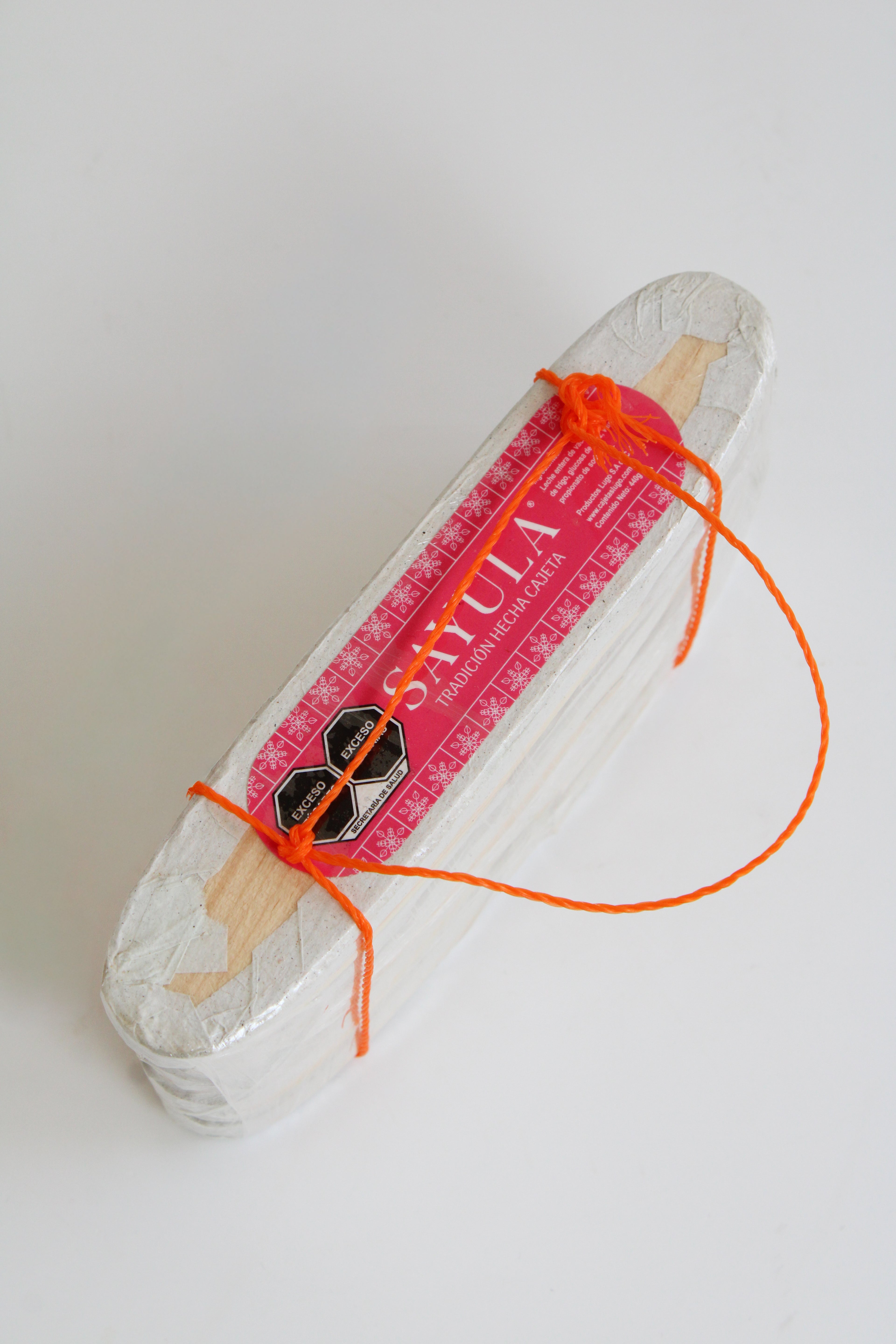 Paquete de cajeta artesanal Sayula tamaño mediano empaque madera